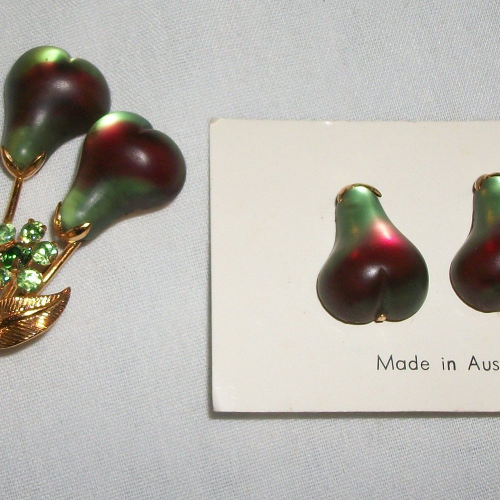 AUSTRIA Glass & Rhinestone Pear Brooch & Earrings